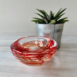 NWOT Red & Orange Swirl Hand‑Blown Glass Art Bowl. Decorative Accent
